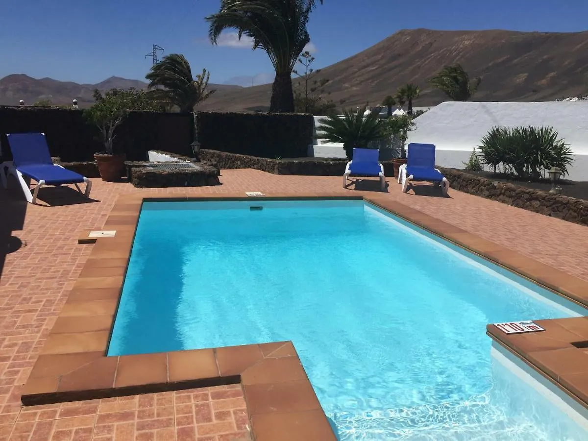Villa Lucky - Heated Pool Mácher